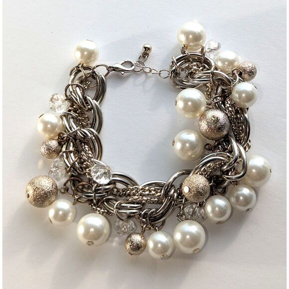 White, Gold Chain Cha Cha Bracelet - Picture 5 of 7